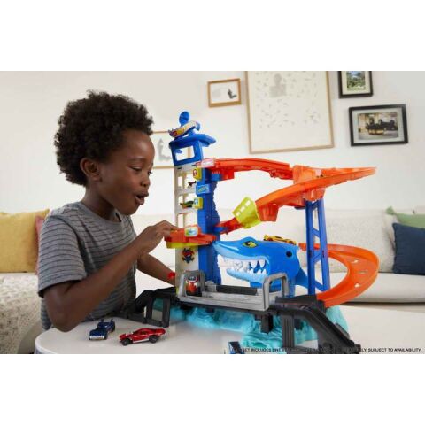 Mattel Hdp06 Hot Wheels Köpek Balığından Kaçış Oyun Seti*2