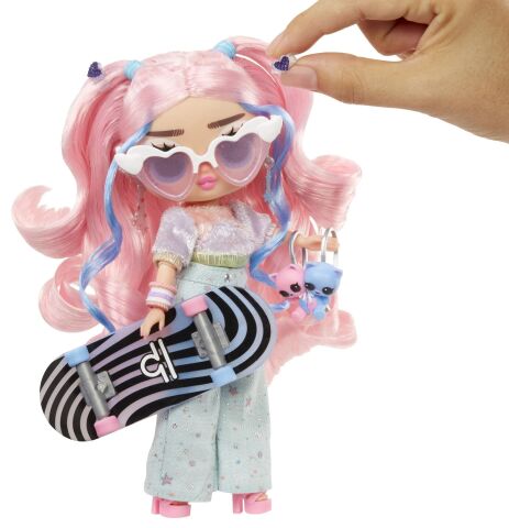 Adore Ado-Ill591665 Lol Tweens Flora Moon 3