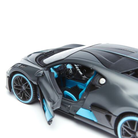 Neco May-31526 1-24 Bugatti Divo
